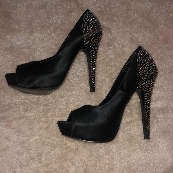 Steve Madden heels - Picture 2 of 5